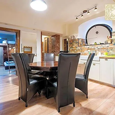 酒店 The Nest - 3 Bedroom 2*